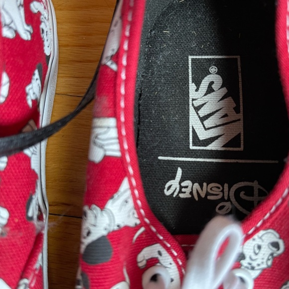 Van - Picture 2 of 4